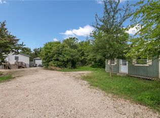 345 Christopher Dr, Eddy, TX 76524