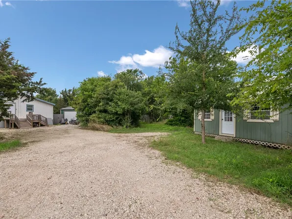 345 Christopher Dr, Eddy, TX 76524