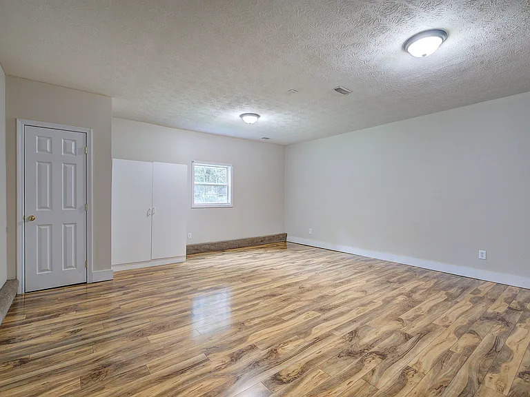 8714 Post Oak Dr — Photo 18
