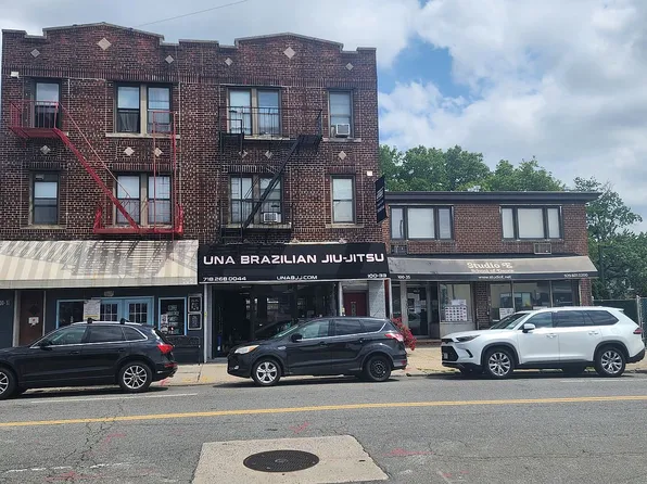 10033 Metropolitan Ave, Flushing, NY 11375