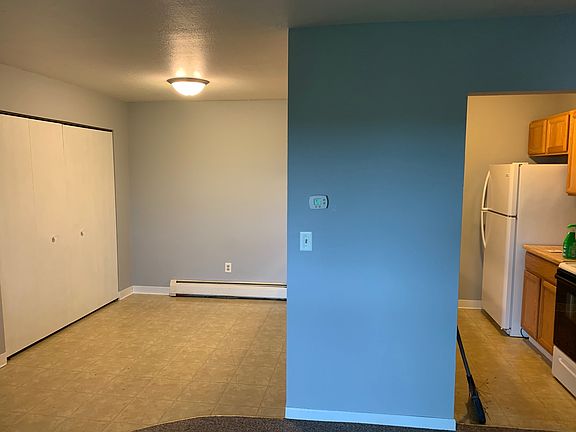 5th image of 267 Sanford St #11270505