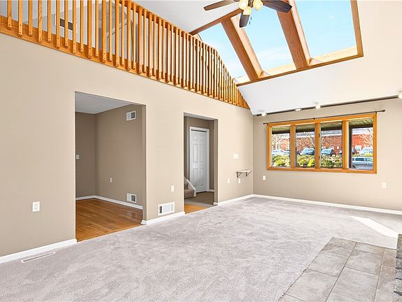 5th image of 1106 Highland Ave