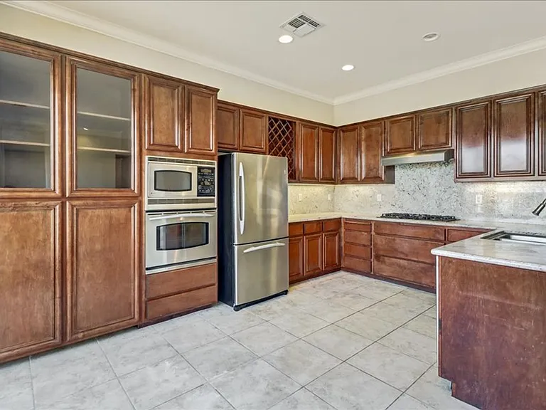 507 Arlington Dr — Photo 17