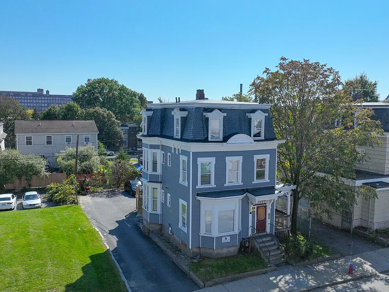 340 Haverhill Street — Photo 1