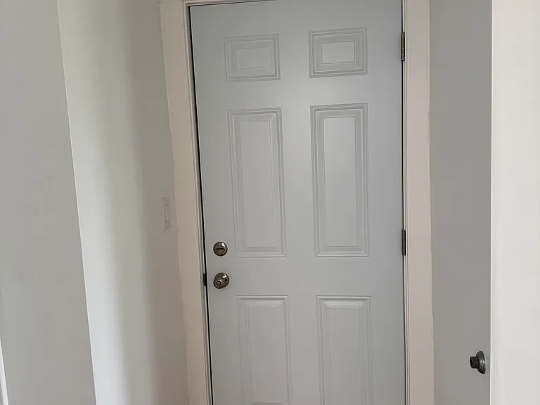908 N Fairfield Ave #2 — Photo 16