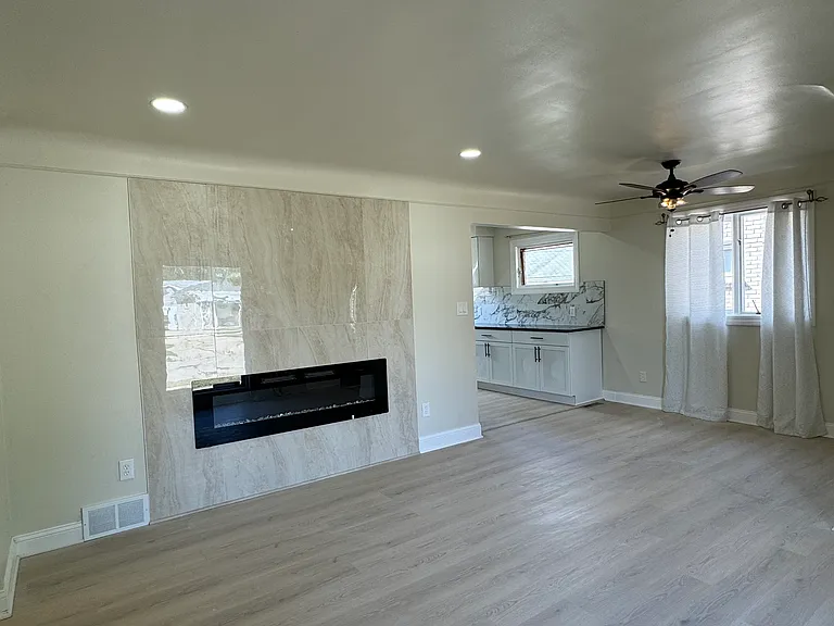 9914 Fox Ave — Photo 4