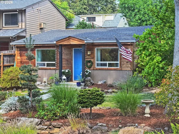 360 SE Oak St, White Salmon, WA 98672