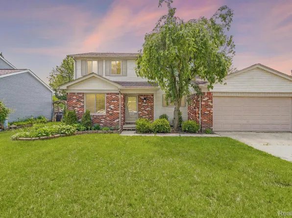 43819 Fredericksburg St, Canton, MI 48188
