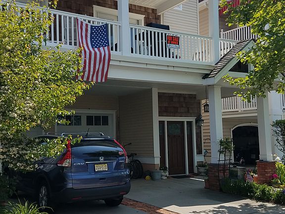 2nd image of 719-21 3rd St