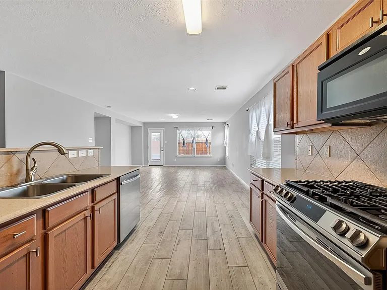 20610 Moonrise River Ln — Photo 23