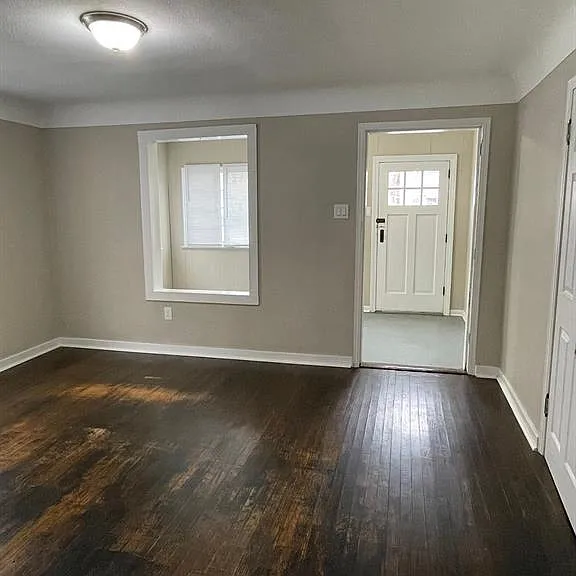 7256 Prospect Ave — Photo 11