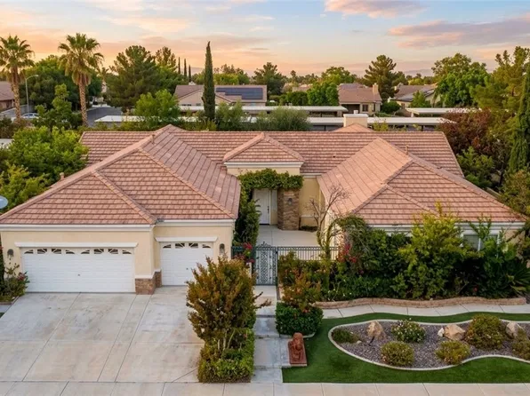 7904 Roxburgh Castle Ave, Las Vegas, NV 89117