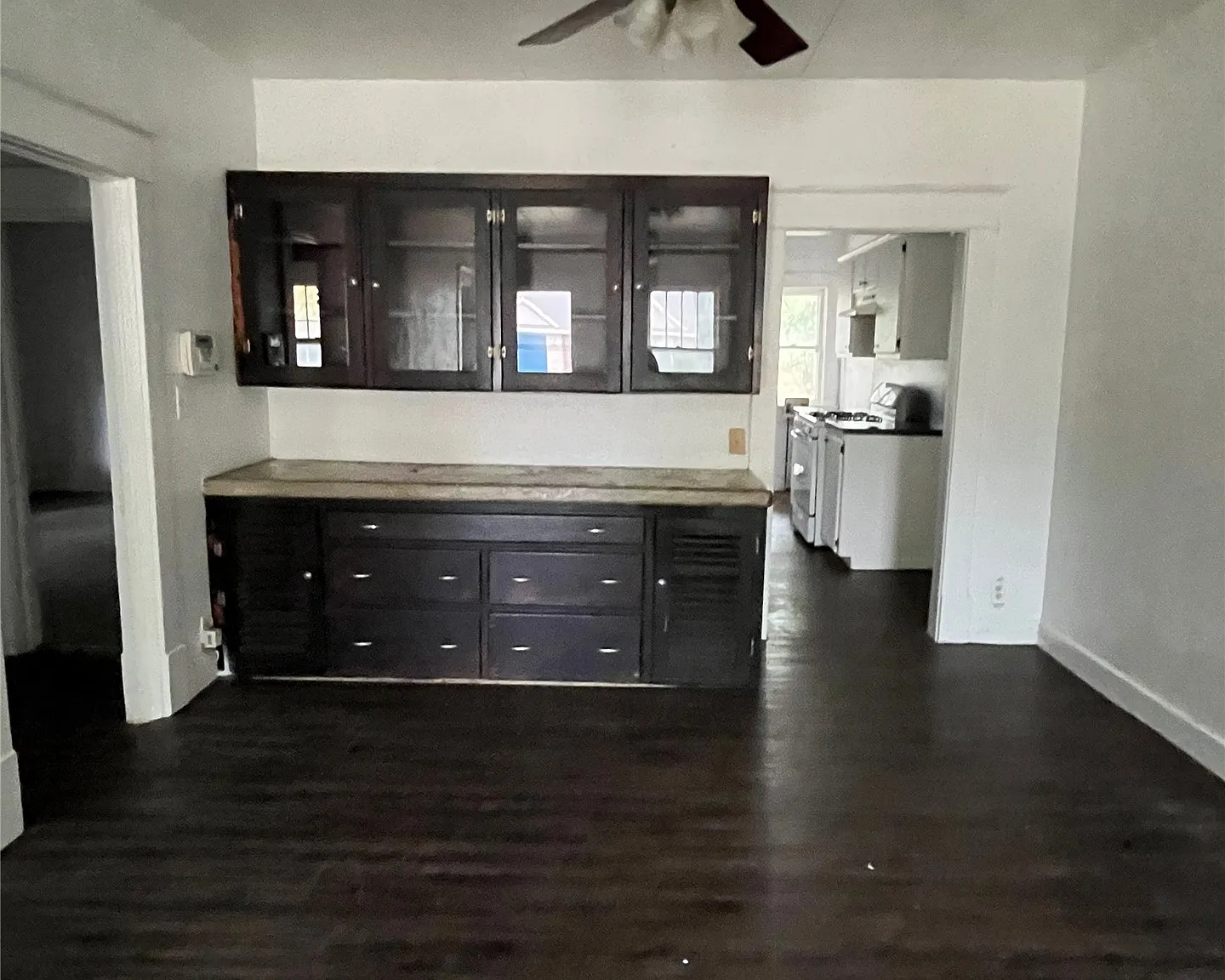2 bed, 1.0 bath, 1027 sqft, $950 — Photo 4