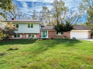 1416 Hilltop Rd, Xenia, OH 45385