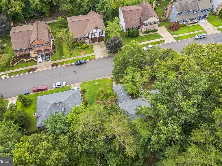 16080 Deer Park Dr — Photo 30