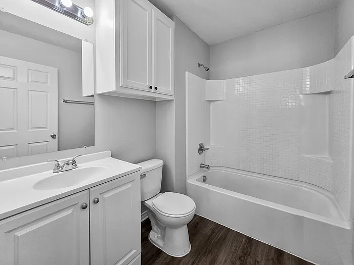 1332 Dreiss St — Photo 9