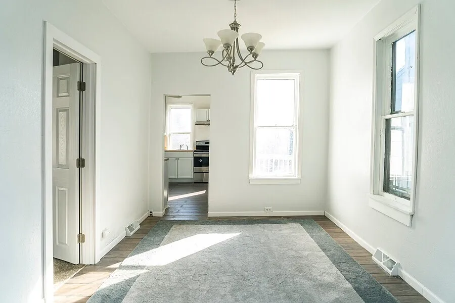2 bed, 1100 sqft, $1,500 — Photo 3