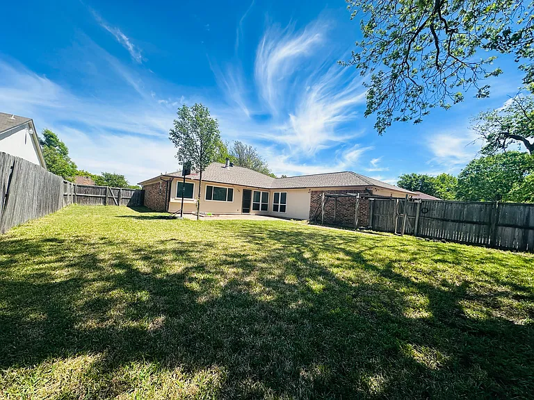 3117 Kingswood Dr — Photo 41