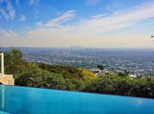 8354 Grand View Dr, Los Angeles, CA 90046