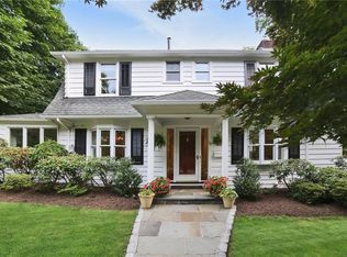 23 Willets Rd, Harrison, NY 10528