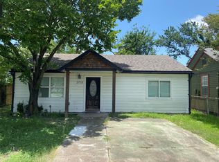 3718 Moore St, Houston, TX 77009