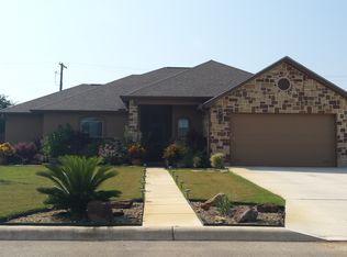 1741 Stonehaven, Pleasanton, TX 78064