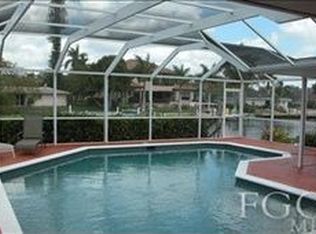 953 N Waterway Dr, Fort Myers, FL 33919