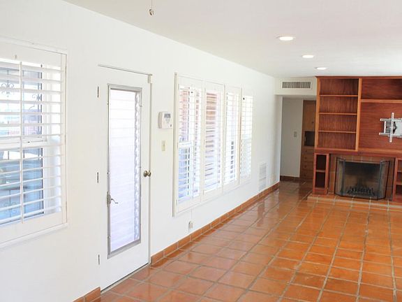 5th image of 3319 E Linden St
