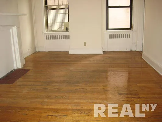 Rented by REAL New York | media 22