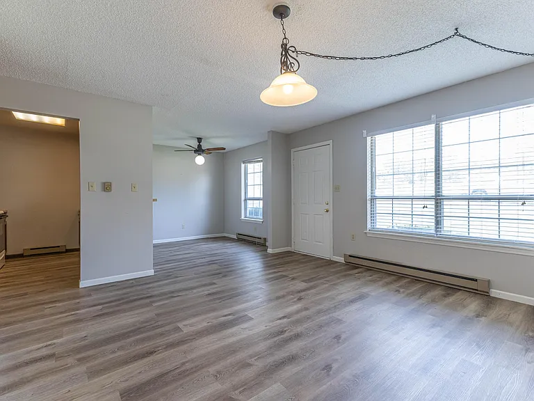 1600 W Amos Dr #B — Photo 6