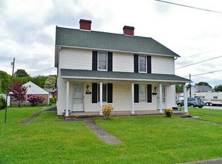 608 Front St, Mount Pleasant, PA 15666