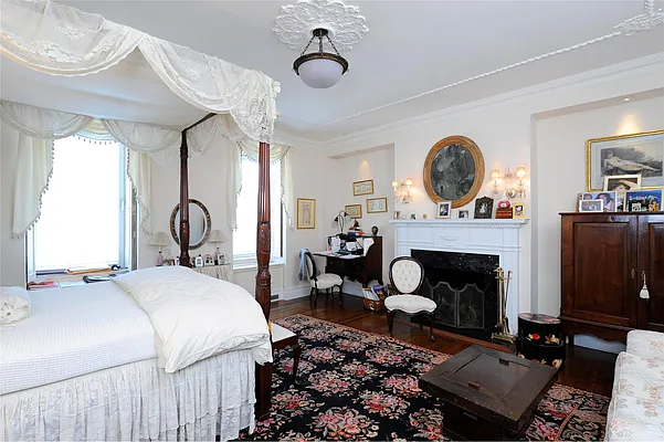 Sold by Douglas Elliman | media 2