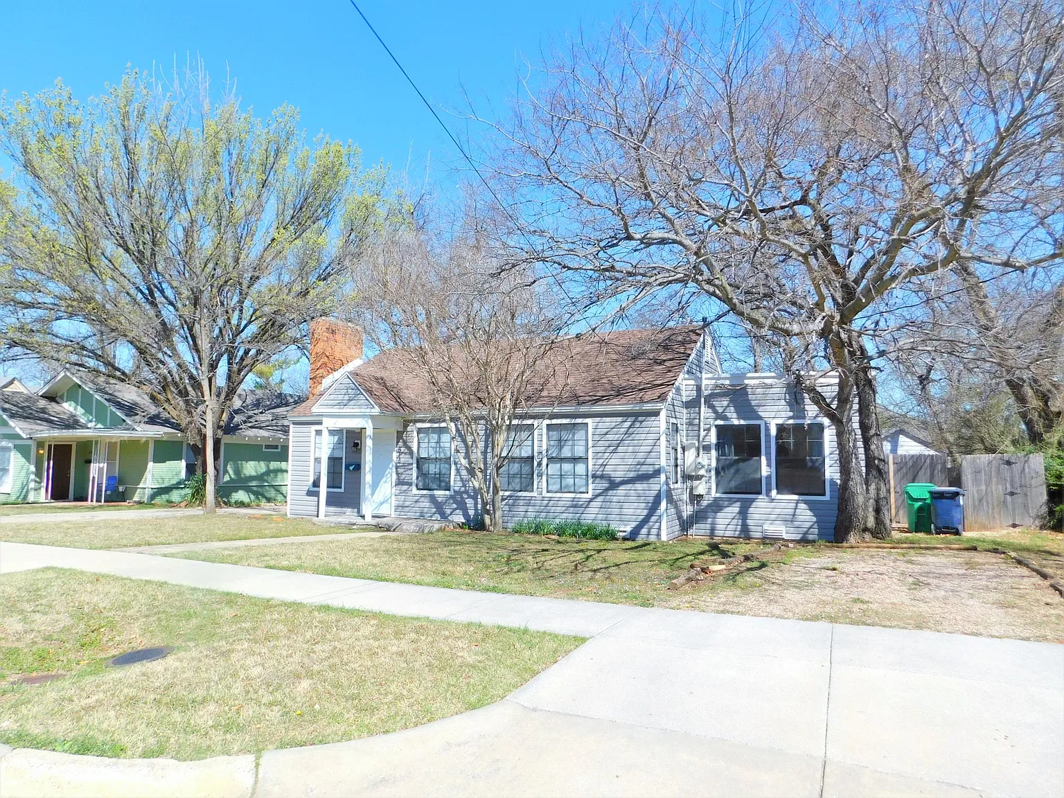 2 bed, 1005 sqft, $1,695 — Photo 3