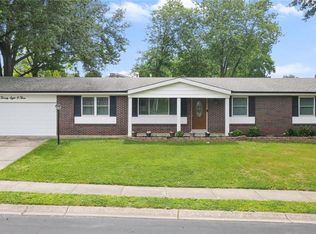 2803 Stonington Dr, Saint Charles, MO 63301
