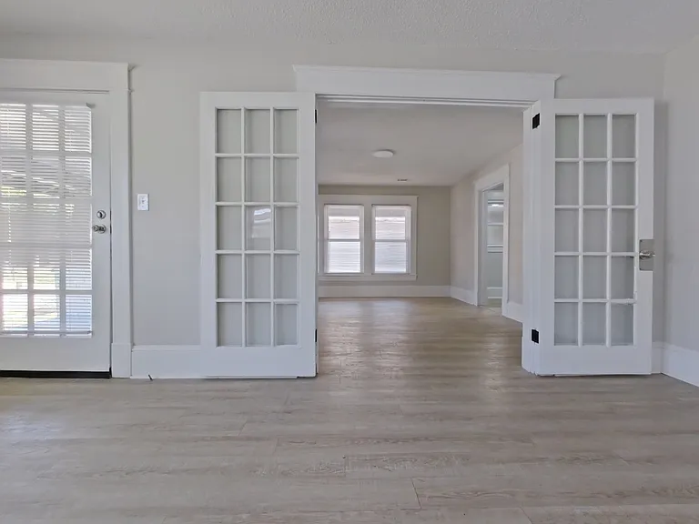 1105 Adams St — Photo 7