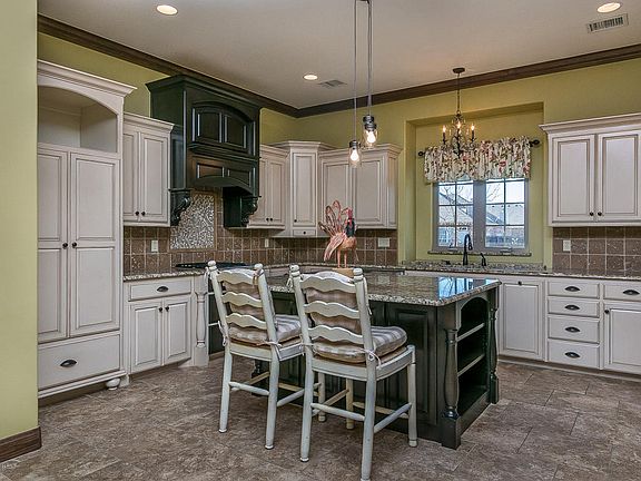 5th image of 8505 Hamilton Dr