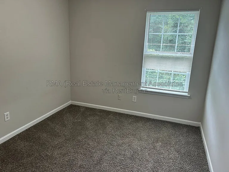 1749 Carrington Dr — Photo 3
