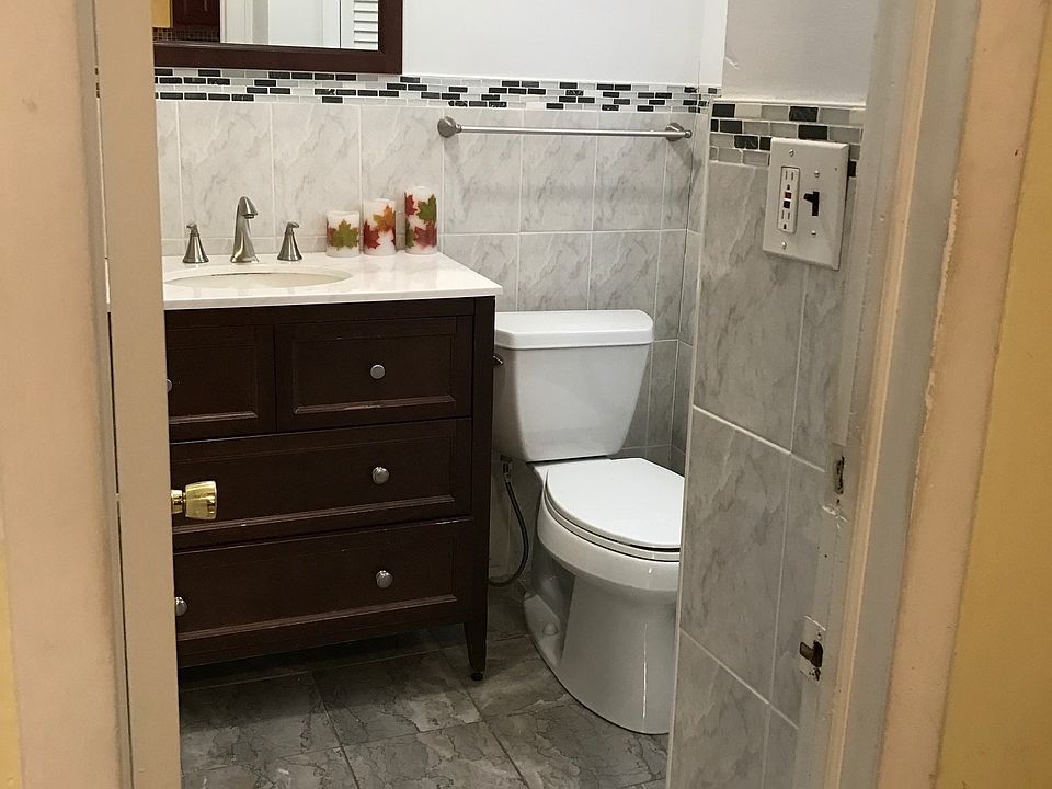 1st image of 9209 102nd St
