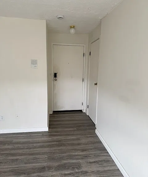 2324 Iroll Ave #5 — Photo 7