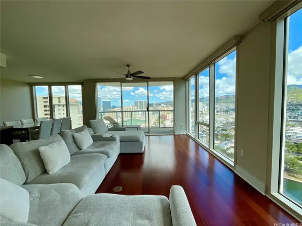1837 Kalakaua Ave APT 2705, Honolulu, HI 96815