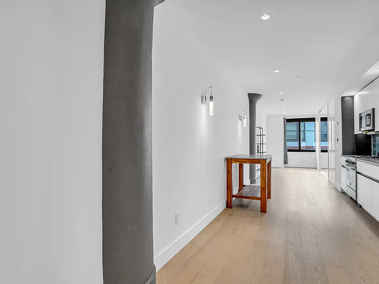 1875 Mission St #310 — Photo 18
