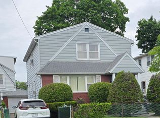 20207 Linden Blvd, Saint Albans, NY 11412