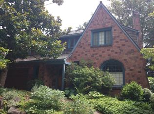 618 Randolph Pl, Seattle, WA 98122