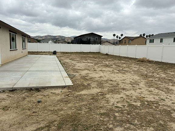 5th image of 10934 Orange Blossom Rd