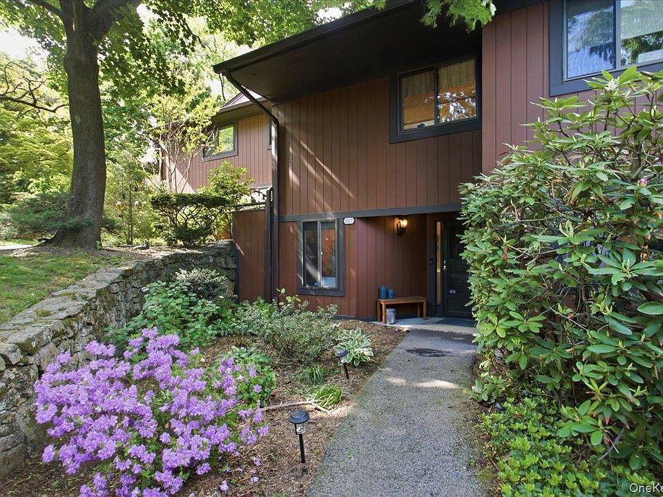 1st image of 217 Martling Avenue