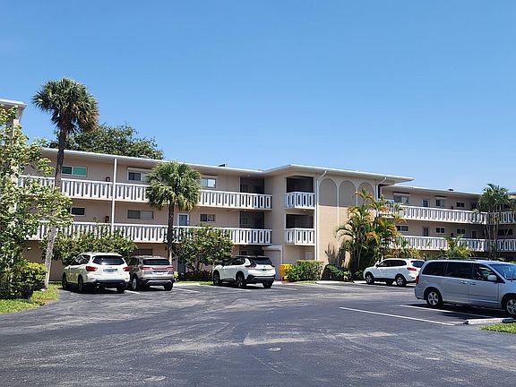 2nd image of 2566 S Garden Drive #205