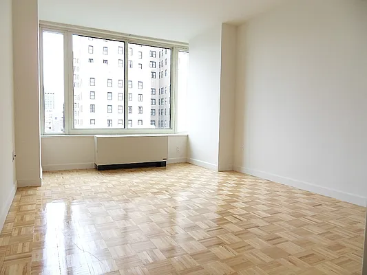 Rented by Stonehenge NYC LLC | media 24