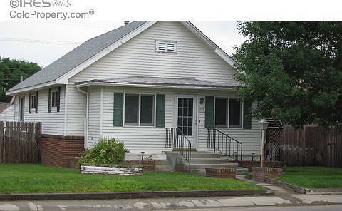 1st image of 208 1st St