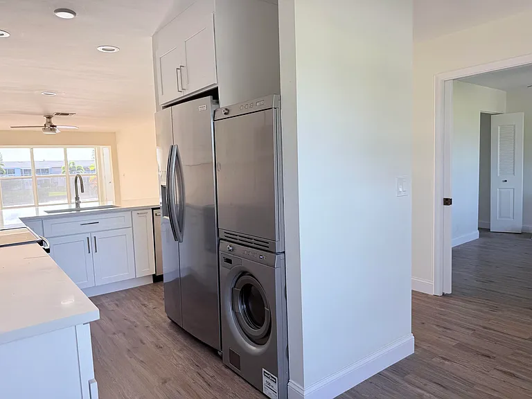 1340 NW 18th Ave #202 — Photo 5