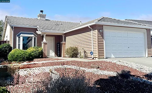 1746 Highland Cir Photo 1